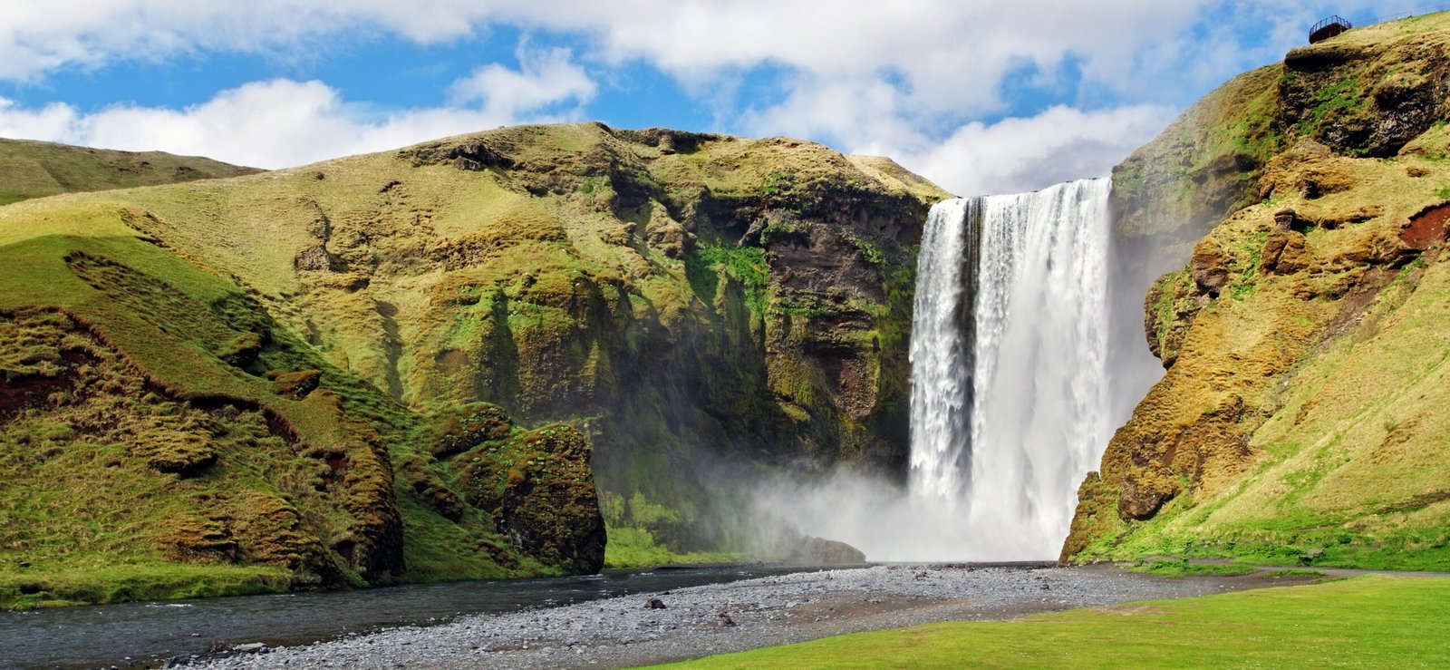 South & West Iceland Classic. 5-Day Private Tour